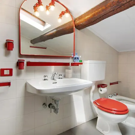 Villa Oleandra - *